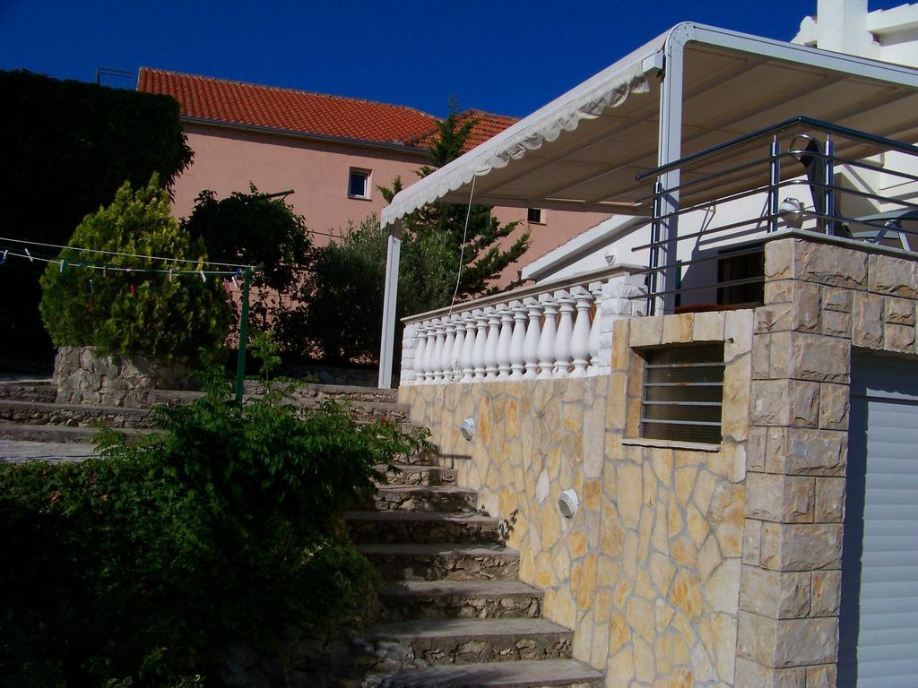 Apartment Tuja Jadrtovac Стая снимка